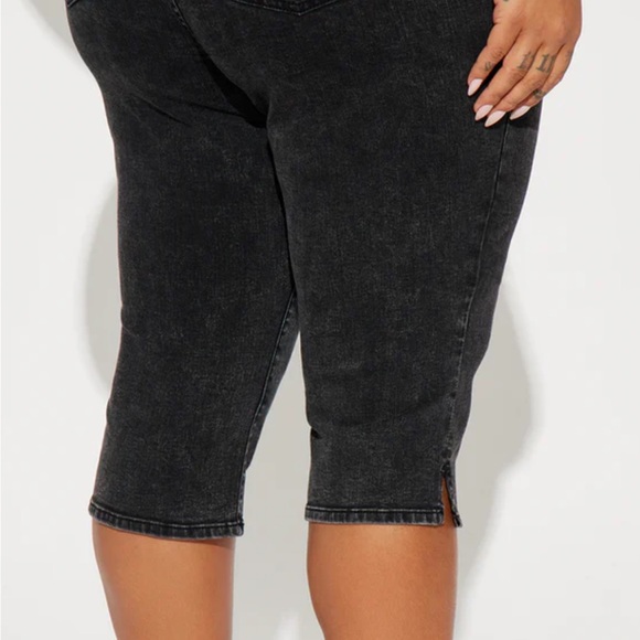 Leveled Up Lace Up Stretch Denim Capris - Black Wash - Picture 3 of 6